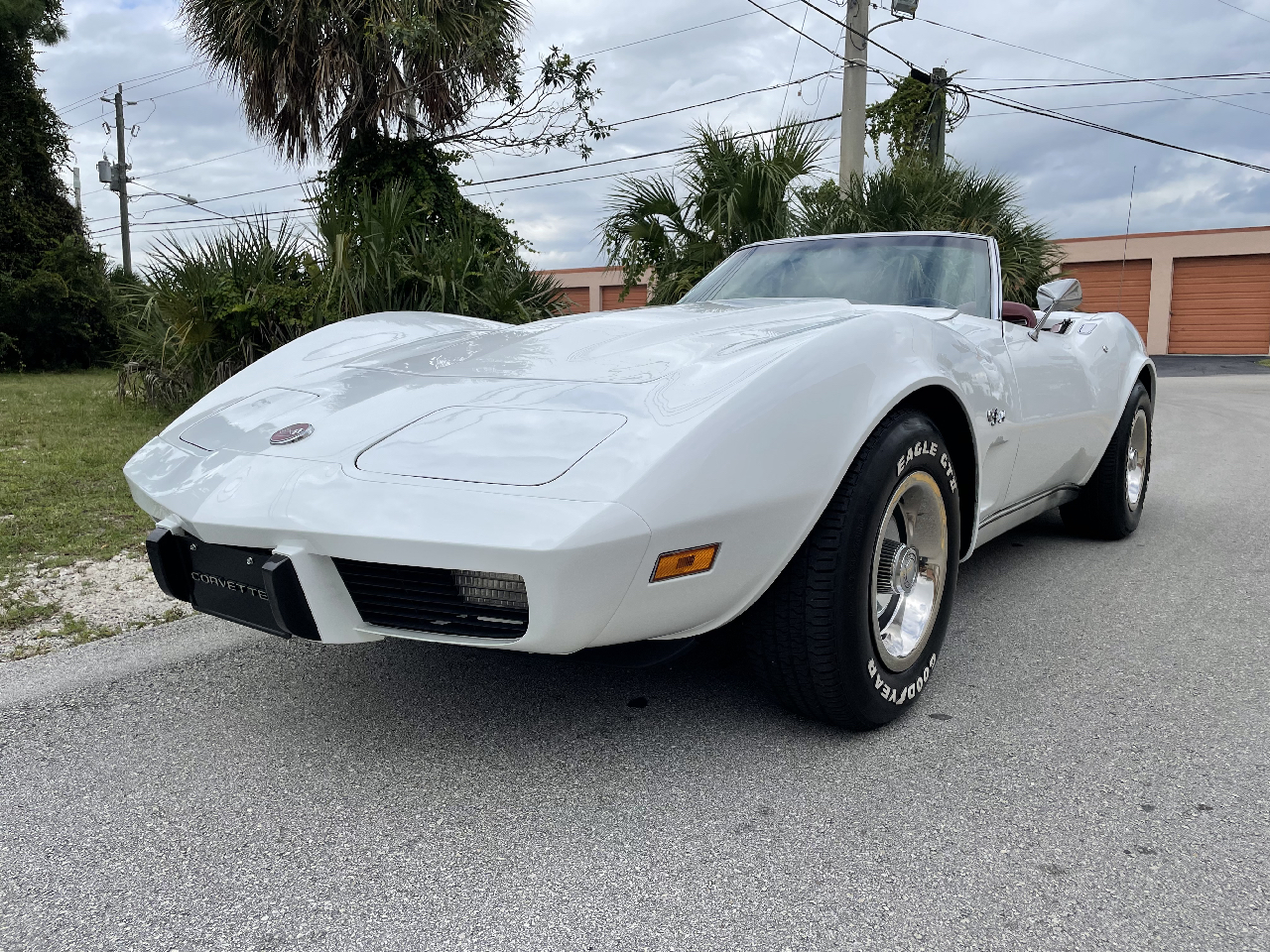 Chevrolet Corvette 2D Convertible 1975